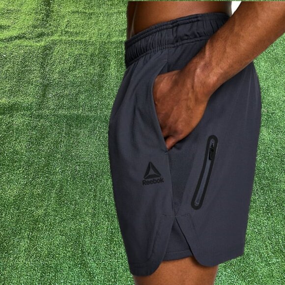 Reebok’s Pace Break Drawstring Waist Pockets Performance Athletic Short Size S - Picture 1 of 15